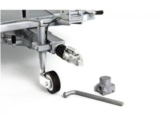 Autotransporter Anhänger Ellebi  silber Laudoracing 1:18 Resinemodell (Türen, Motorhaube... nicht zu öffnen!)
